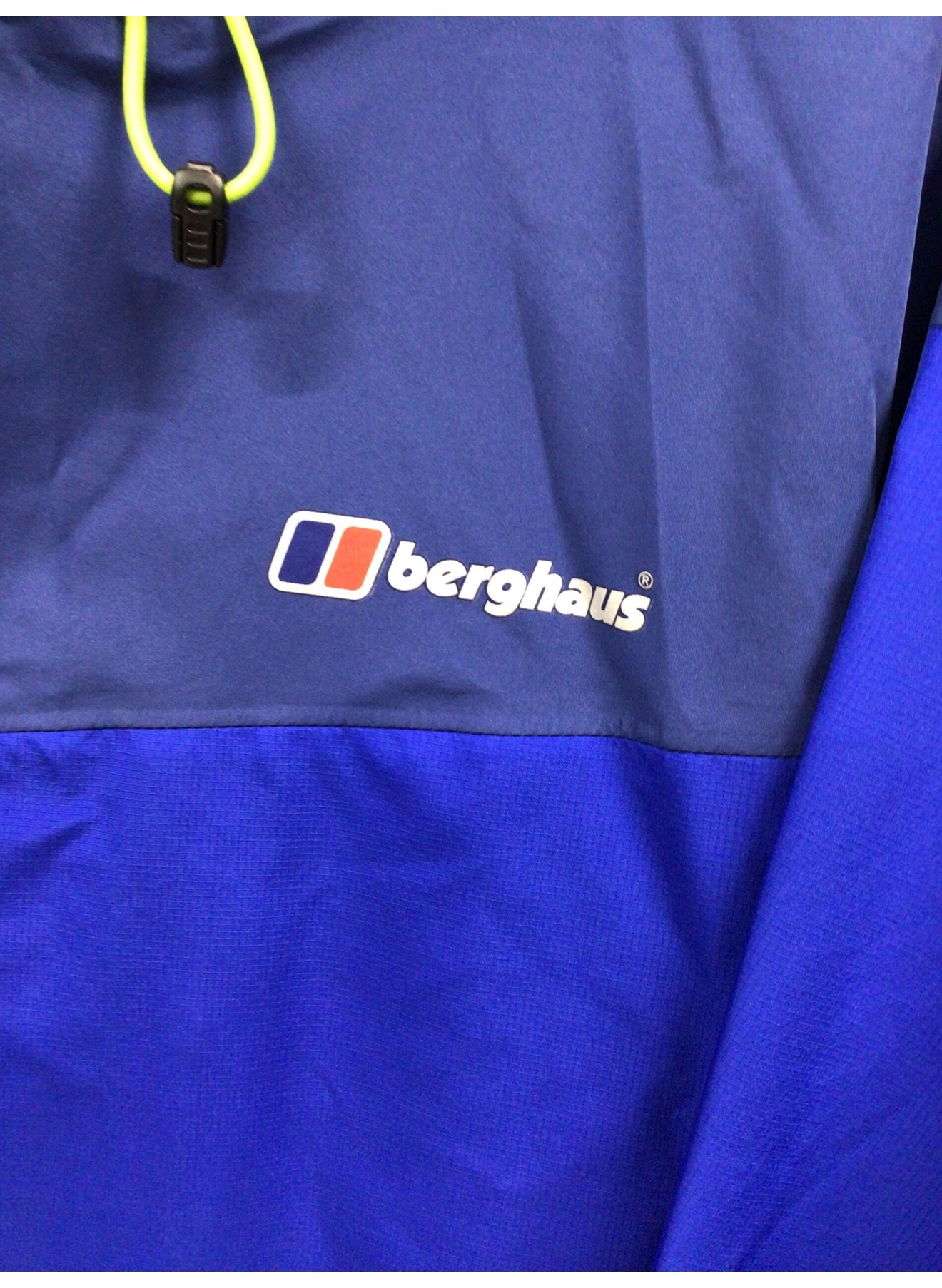 Berghaus (バーグハウス) チベッタシェルジャケット ブルー サイズ:L