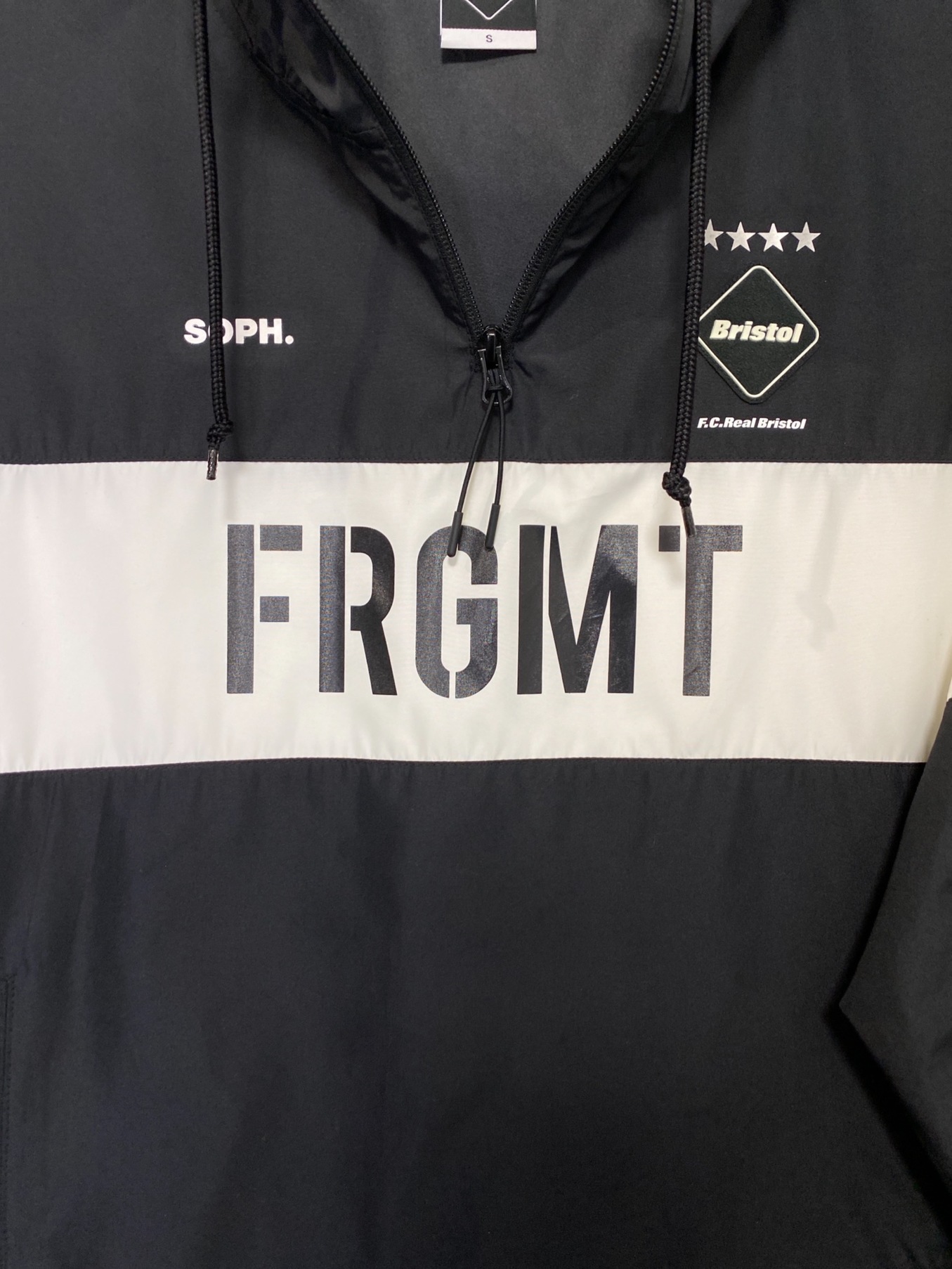 中古・古着通販】F.C.R.B. (エフシーアールビー) TRAINING ANORAK SPONSORED BY FRGMT ブラック  サイズ:S｜ブランド・古着通販 トレファク公式【TREFAC FASHION】スマホサイト