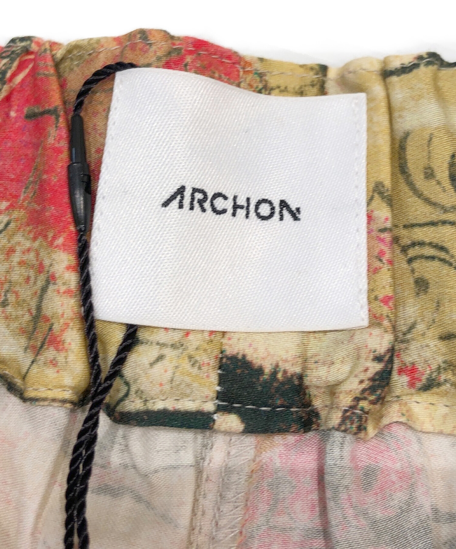 中古・古着通販】ARCHON (アルコン) ハーフパンツ ベージュ サイズ:L