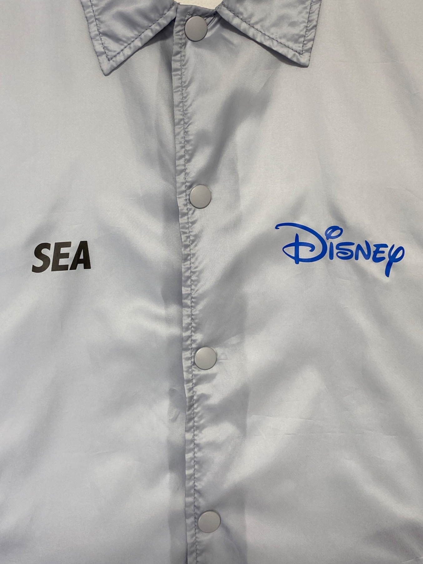 WIND AND SEA (ウィンダンシー) DISNEY (ディズニー) EY (イーワイ) PACKABLE COACH JACKET グレー  サイズ:M