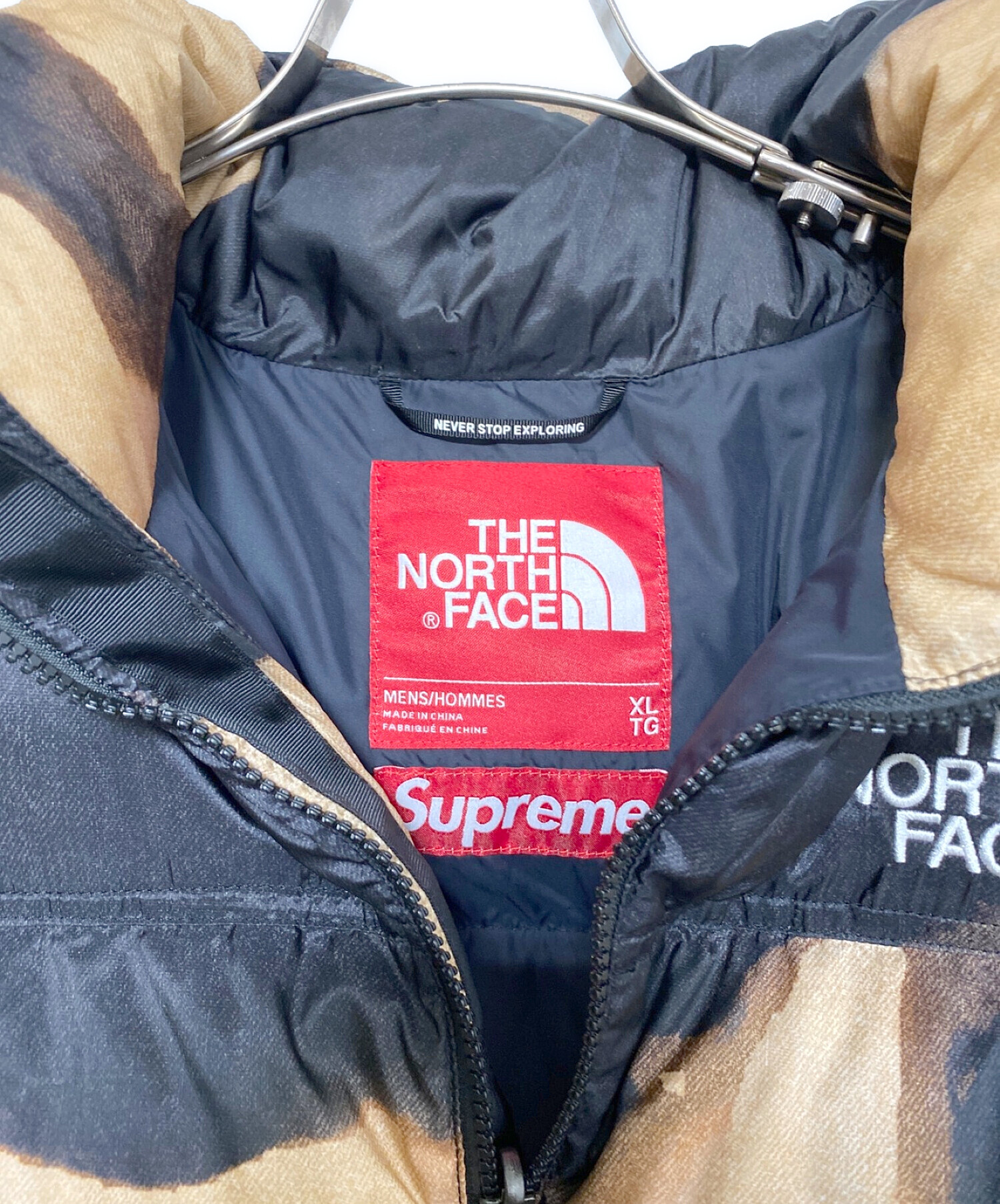 SUPREME (シュプリーム) THE NORTH FACE (ザ ノース フェイス) Bleached Denim Print Nuptse  Jacket ブラック×ブラウン サイズ:XL