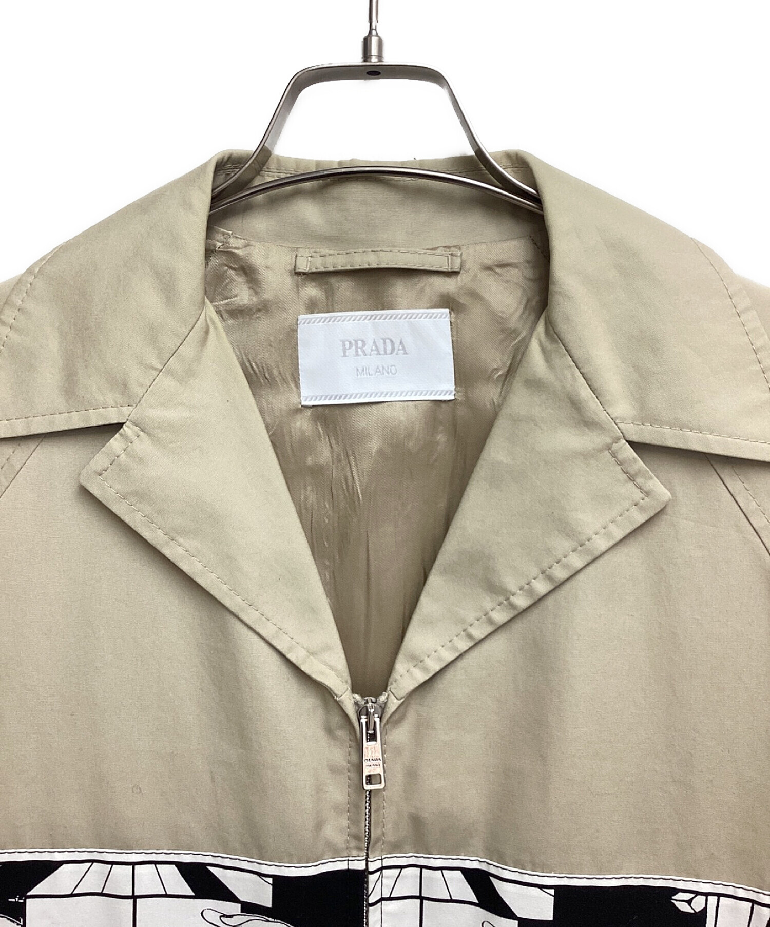 中古・古着通販】PRADA (プラダ) American Comic Sports Coat(アメコミスポーツコート) ベージュ  サイズ:48｜ブランド・古着通販 トレファク公式【TREFAC FASHION】スマホサイト