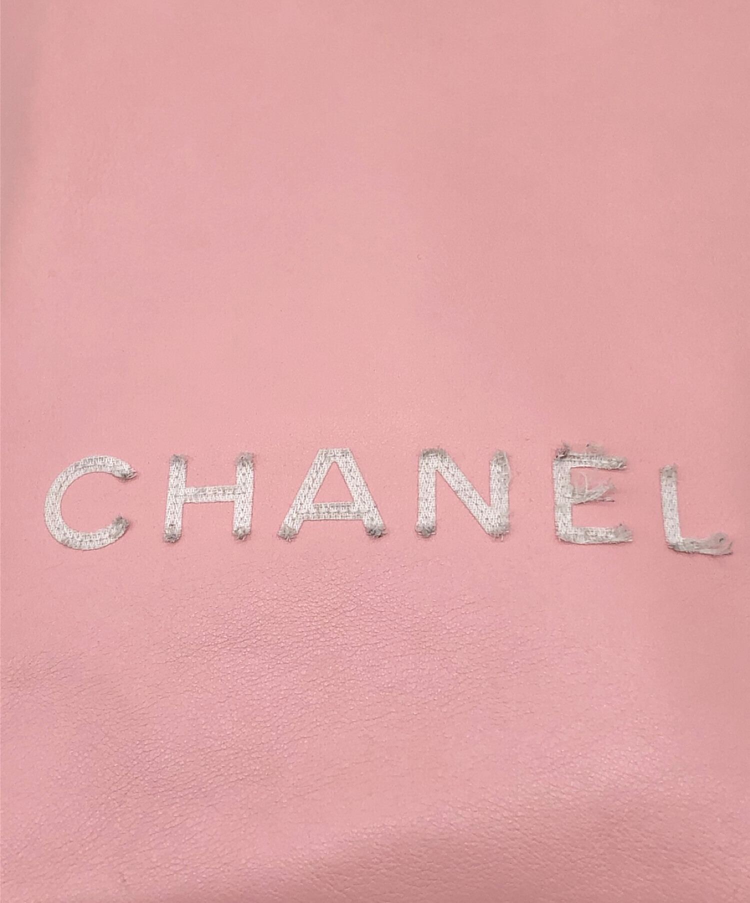 CHANEL (シャネル) エッセンシャルトートPM ピンク サイズ:PM