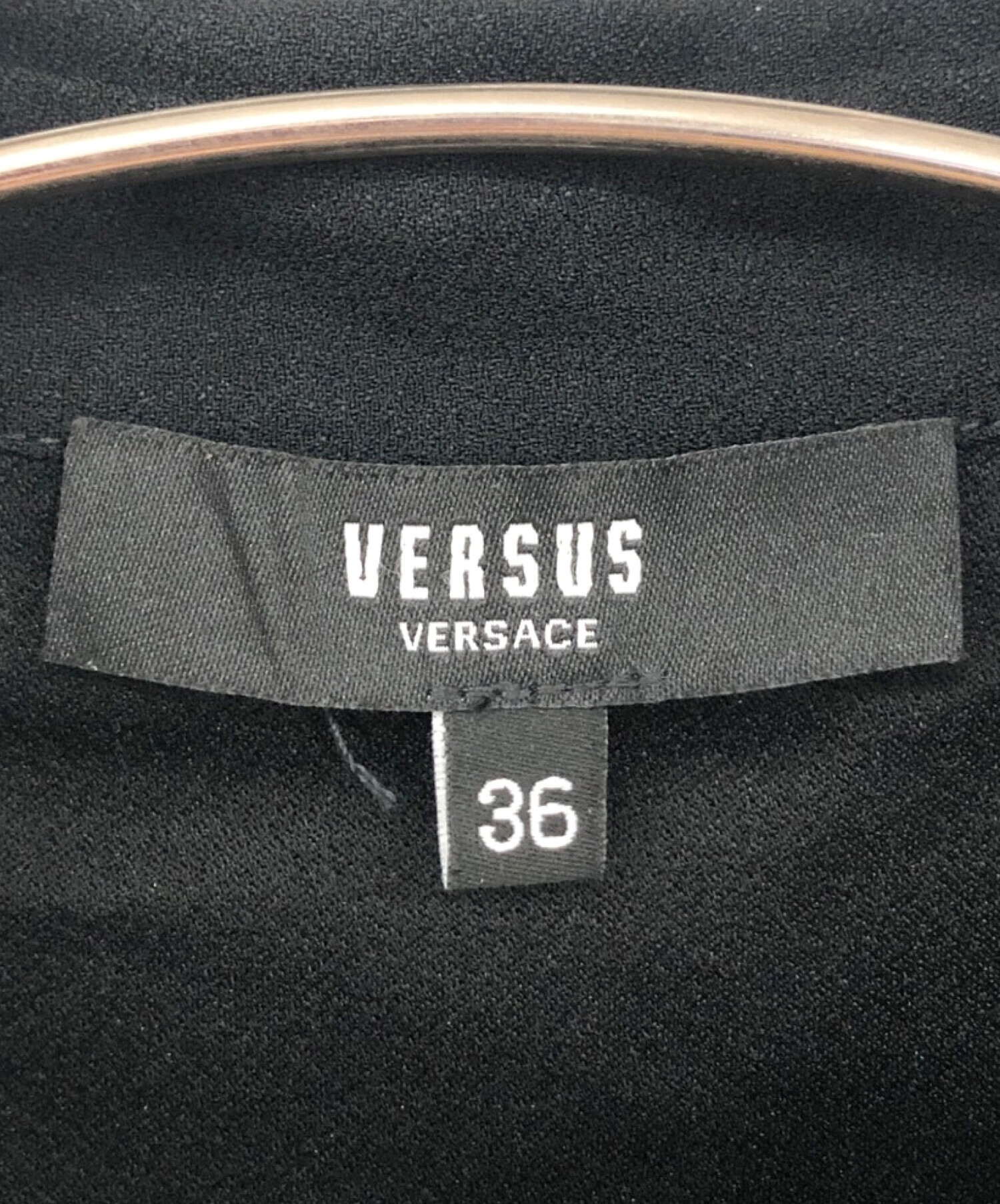 VERSUS (ヴェルサス) 変形デザインシャツ ブラック サイズ:36