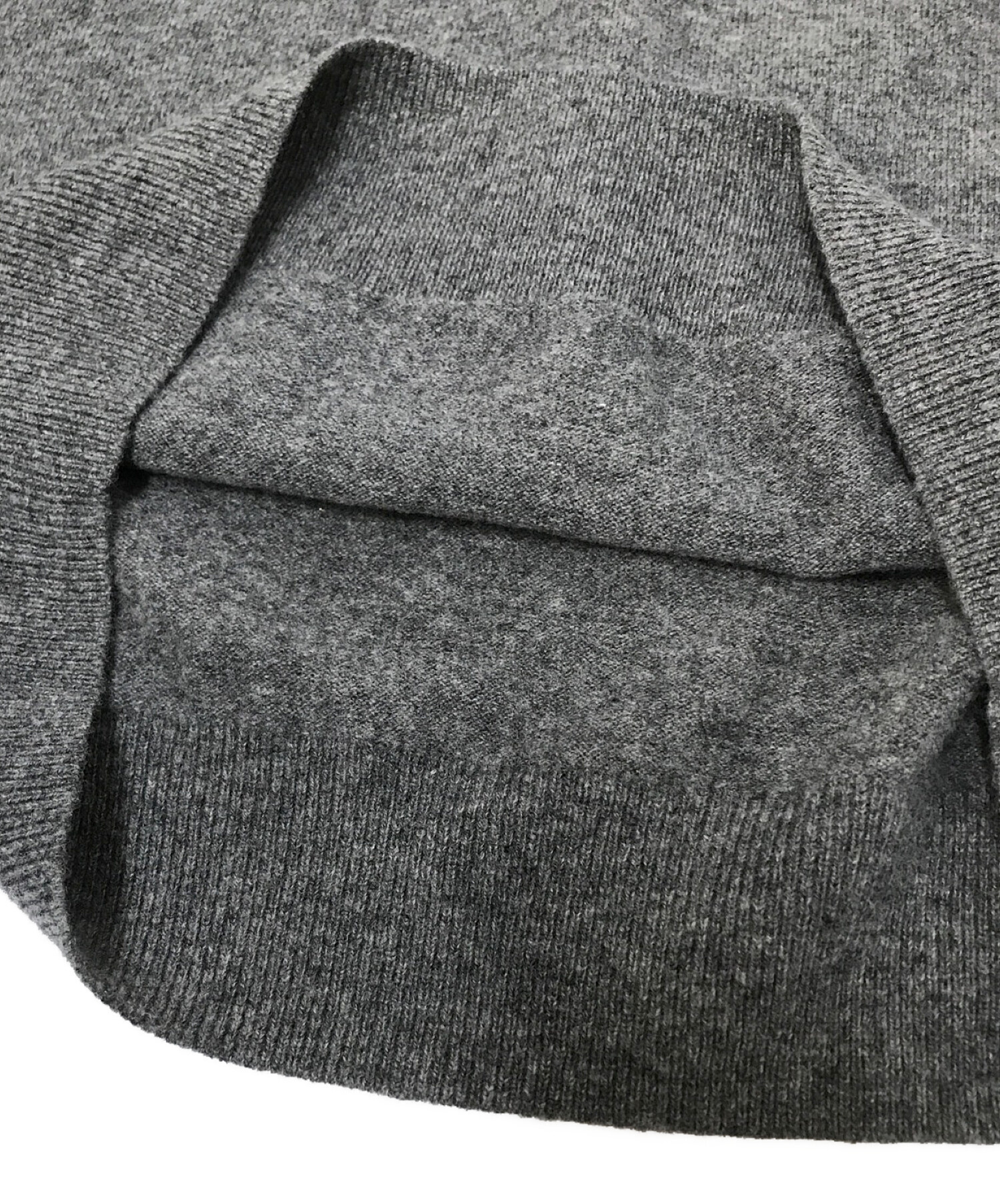 中古・古着通販】COMME des GARCONS SHIRT (コムデギャルソンシャツ) FOREVER Round-Neck Pullover  Knit グレー サイズ:S｜ブランド・古着通販 トレファク公式【TREFAC FASHION】スマホサイト