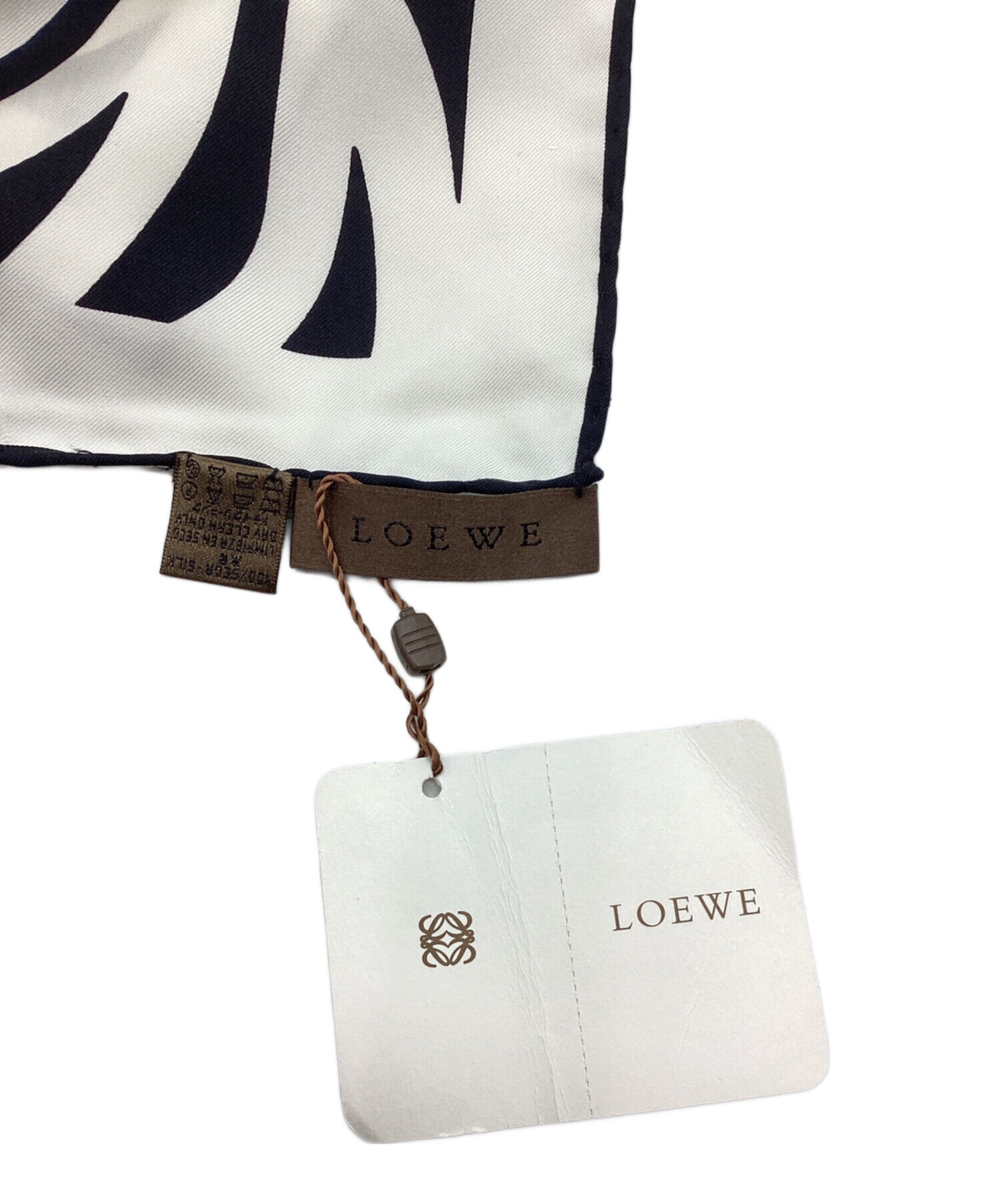 中古・古着通販】LOEWE (ロエベ) シルクスカーフ ブラック 未使用品｜ブランド・古着通販 トレファク公式【TREFAC  FASHION】スマホサイト