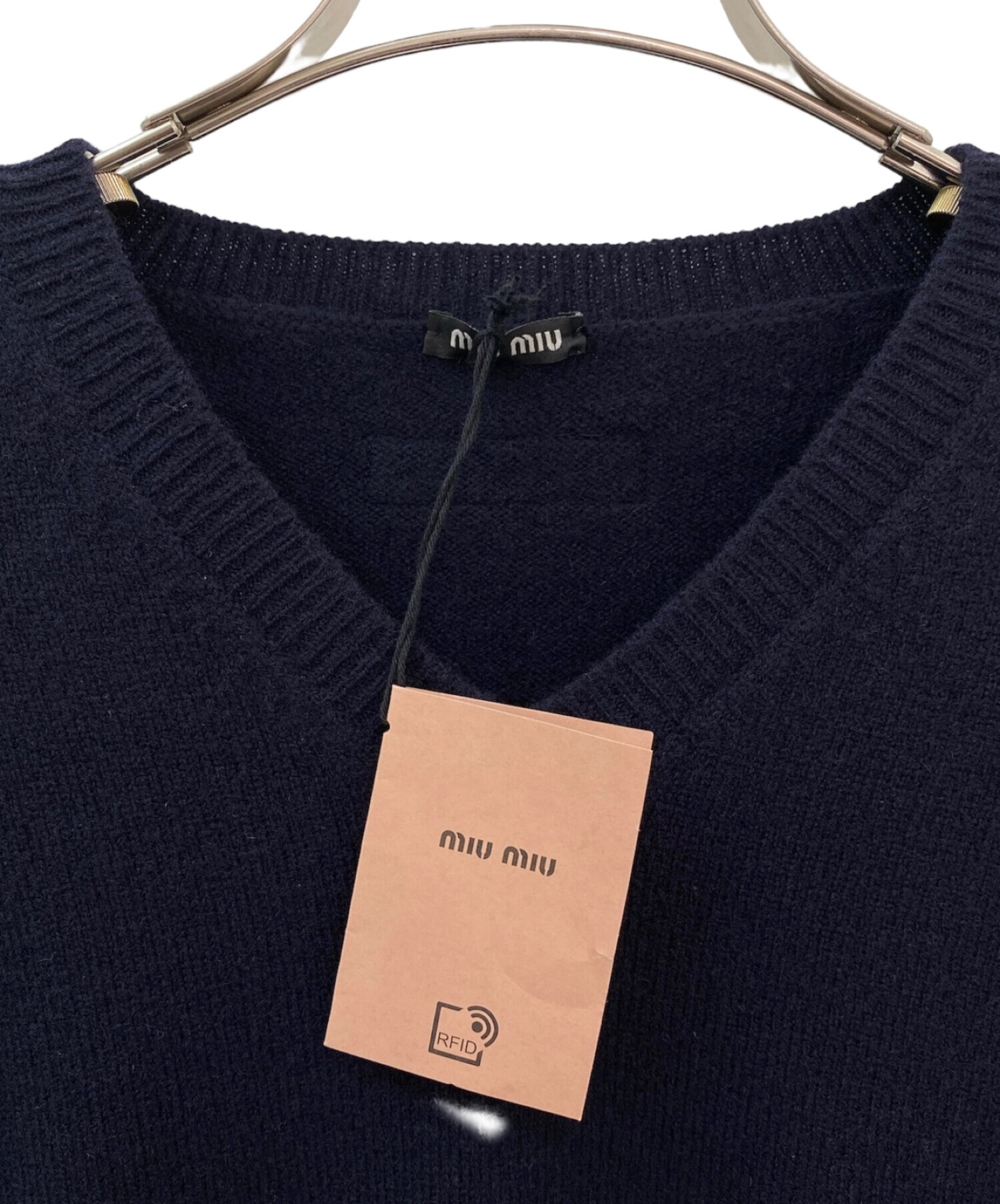 中古・古着通販】MIU MIU (ミュウミュウ) Vネックニット ネイビー