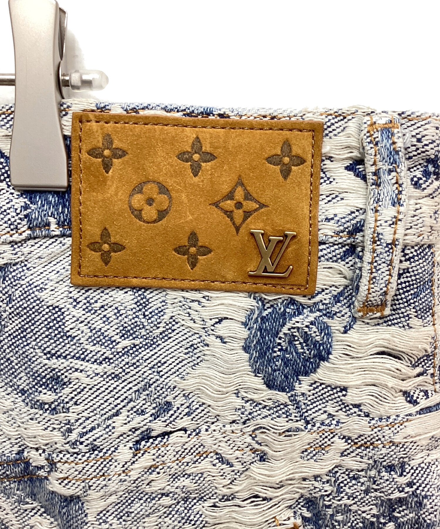 中古・古着通販】LOUIS VUITTON (ルイ ヴィトン) 22AW フローラルパターンカーペンターデニムパンツ ホワイト サイズ:38｜ブランド・古着通販  トレファク公式【TREFAC FASHION】スマホサイト