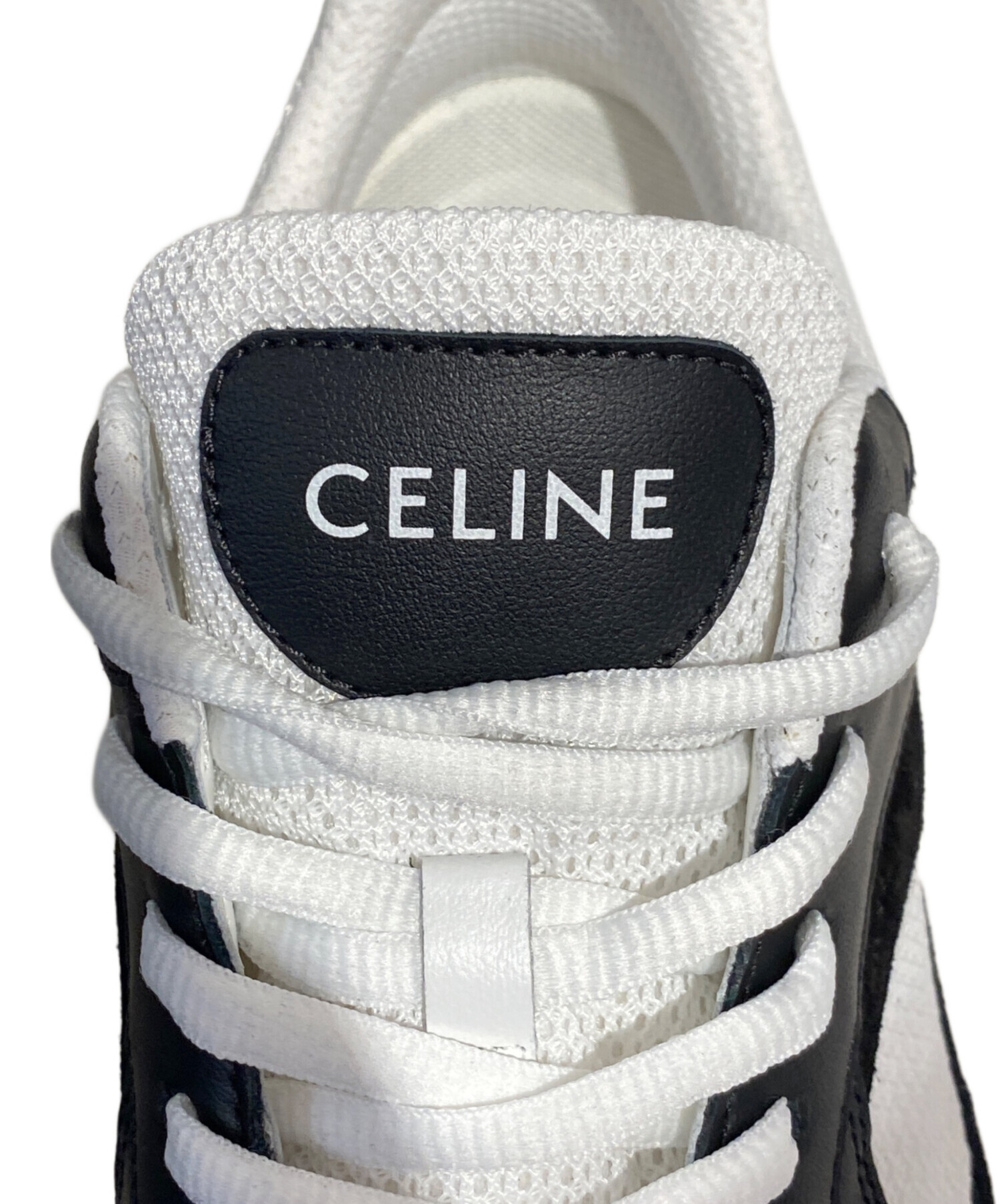 中古・古着通販】CELINE (セリーヌ) レースアップロースニーカー ブラック ×オプティックホワイト サイズ:42｜ブランド・古着通販  トレファク公式【TREFAC FASHION】スマホサイト