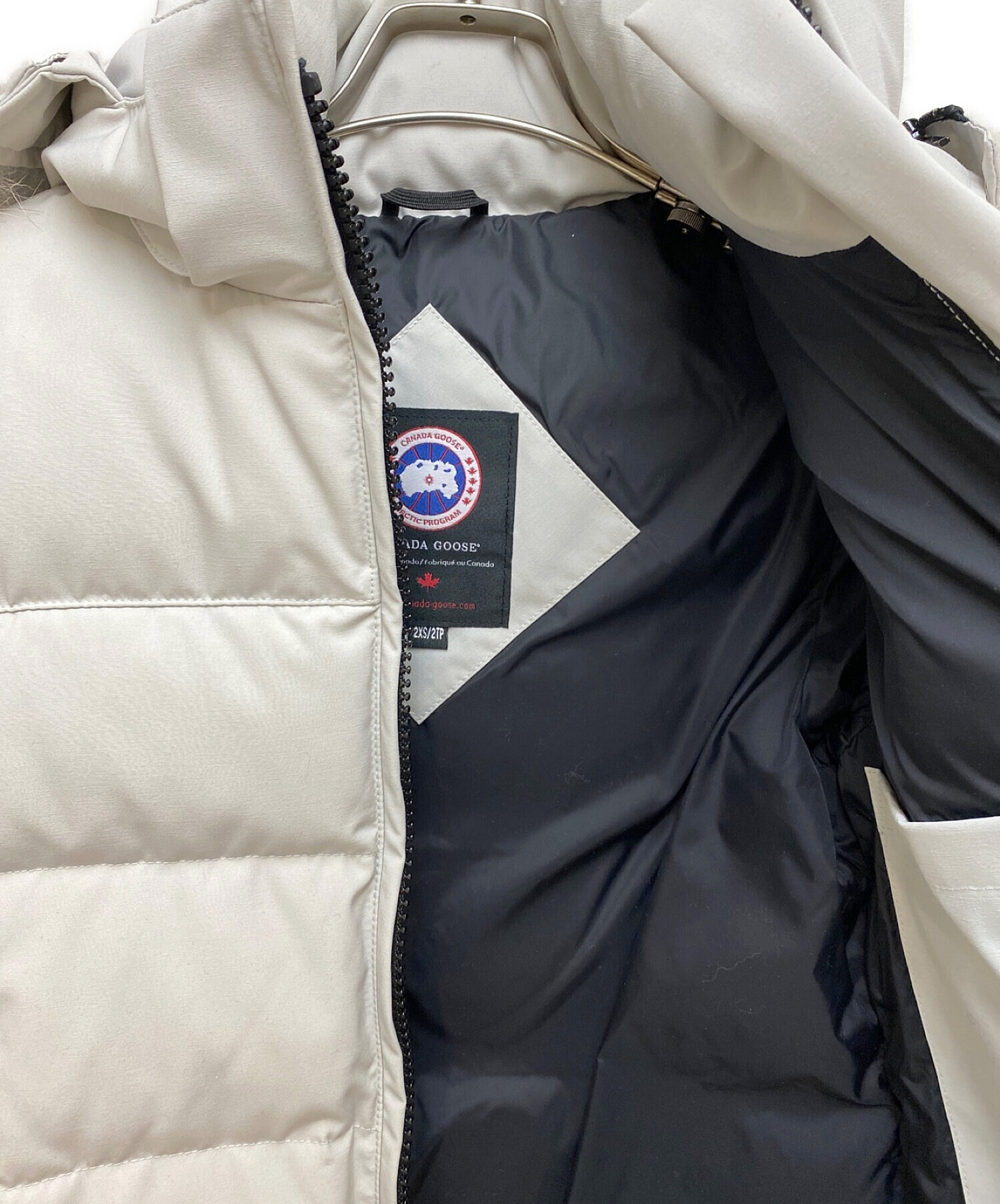 中古・古着通販】CANADA GOOSE (カナダグース) ソラリスパーカ グレー サイズ:2XS｜ブランド・古着通販 トレファク公式【TREFAC  FASHION】スマホサイト