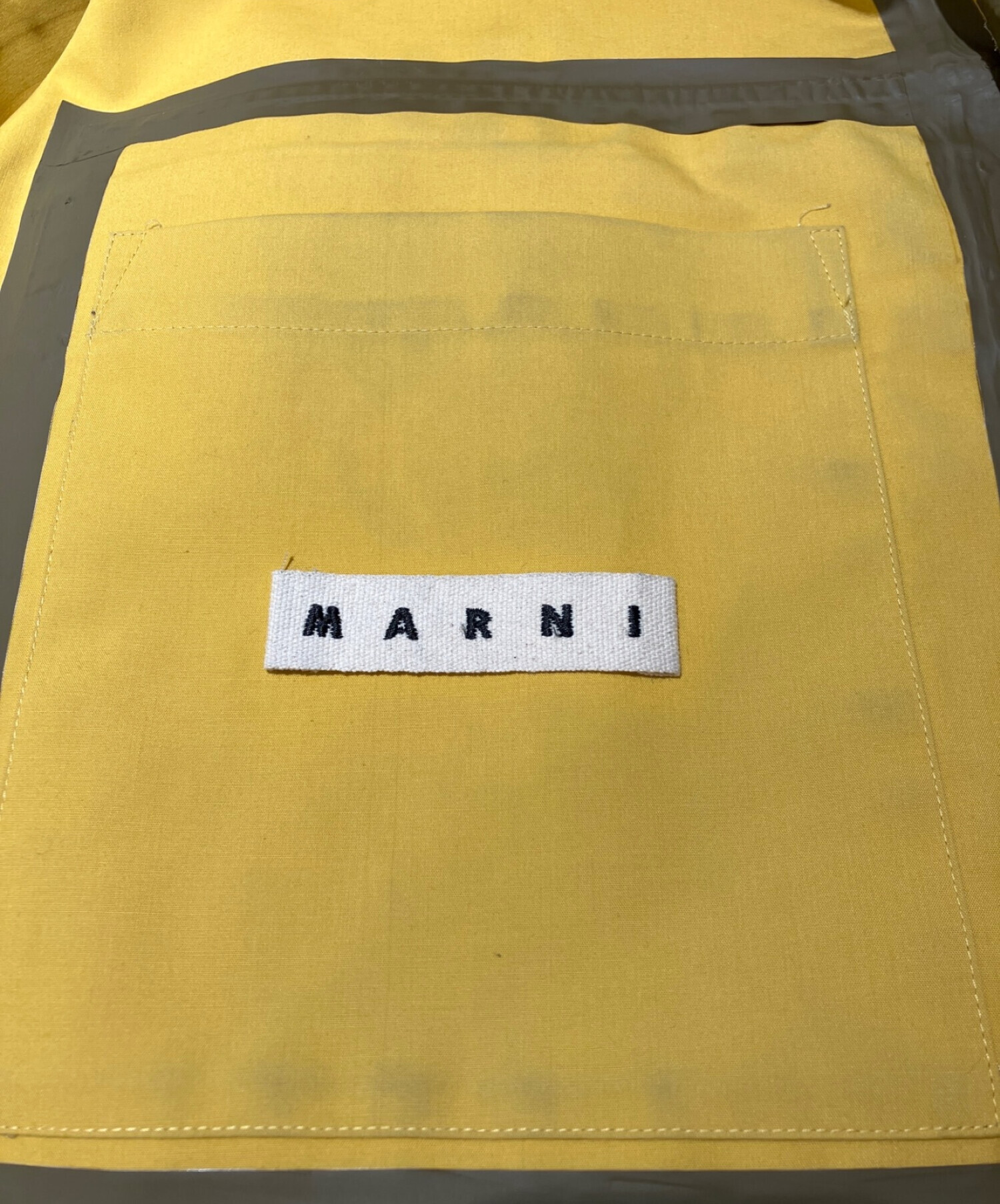 MARNI (マルニ) ゴム引きコート ベージュ×イエロー サイズ:48