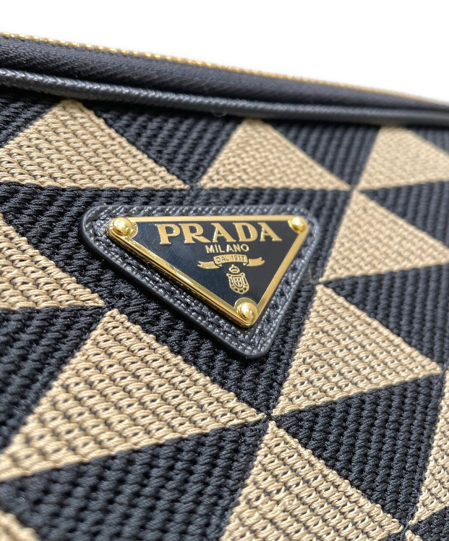 PRADA (プラダ) ブリックエンブロイダリーファブリックショルダーバッグ ベージュ 未使用品