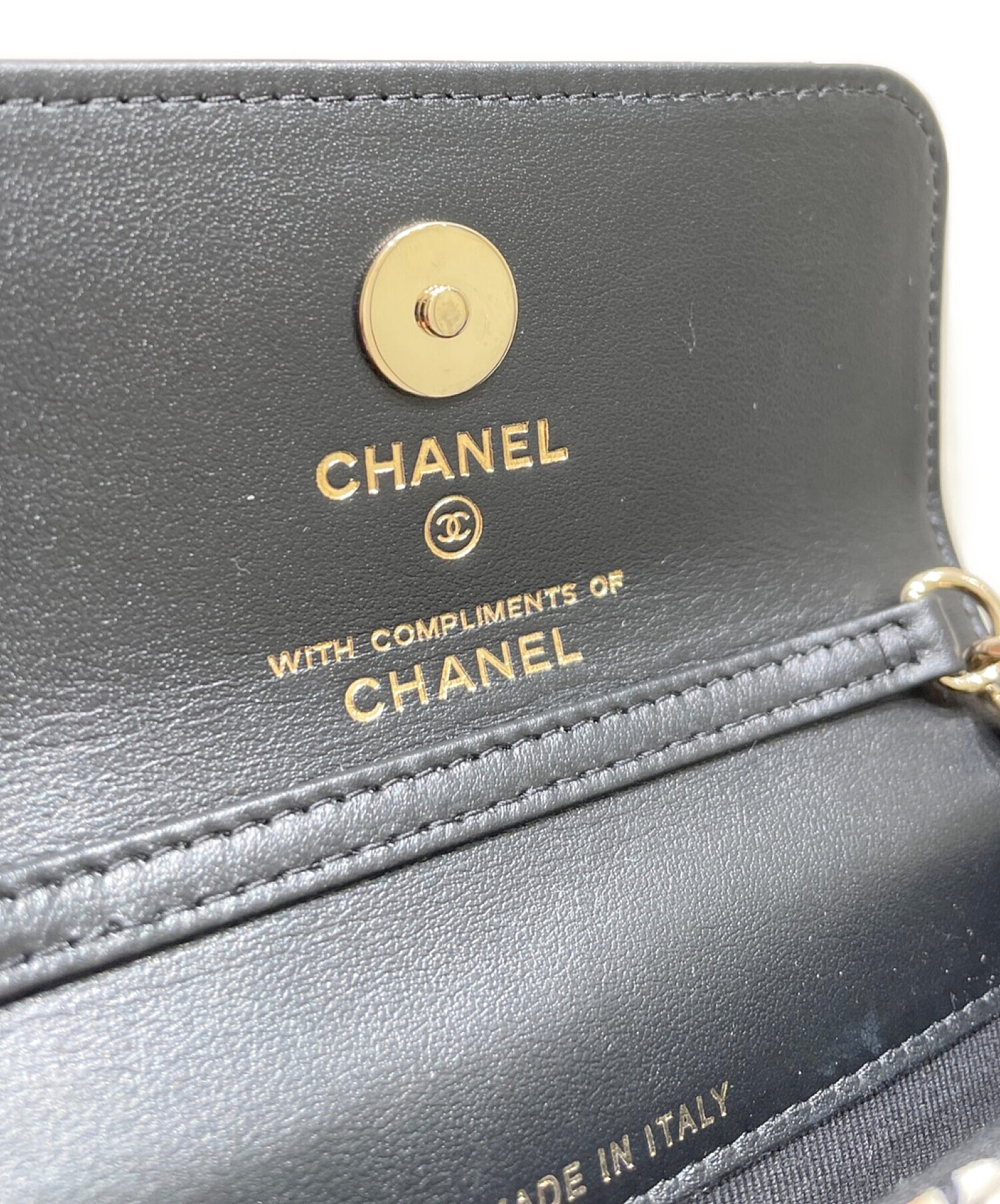 中古・古着通販】CHANEL (シャネル) チェッカーフラッグショルダーケース ベージュ×ブラック サイズ:12｜ブランド・古着通販  トレファク公式【TREFAC FASHION】スマホサイト