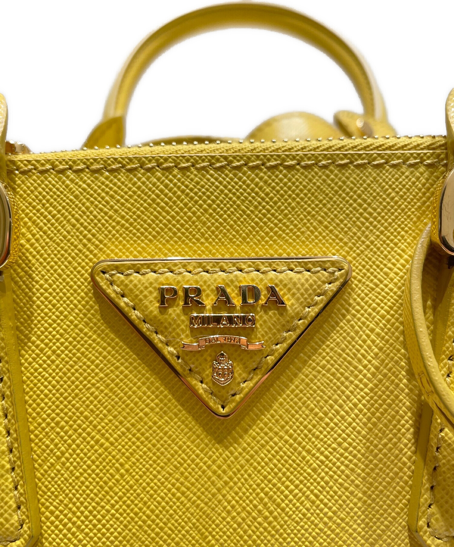 ハンドバッグPRADA ハンドバッグ イエロー 購入証明カードあり 大丸 ...