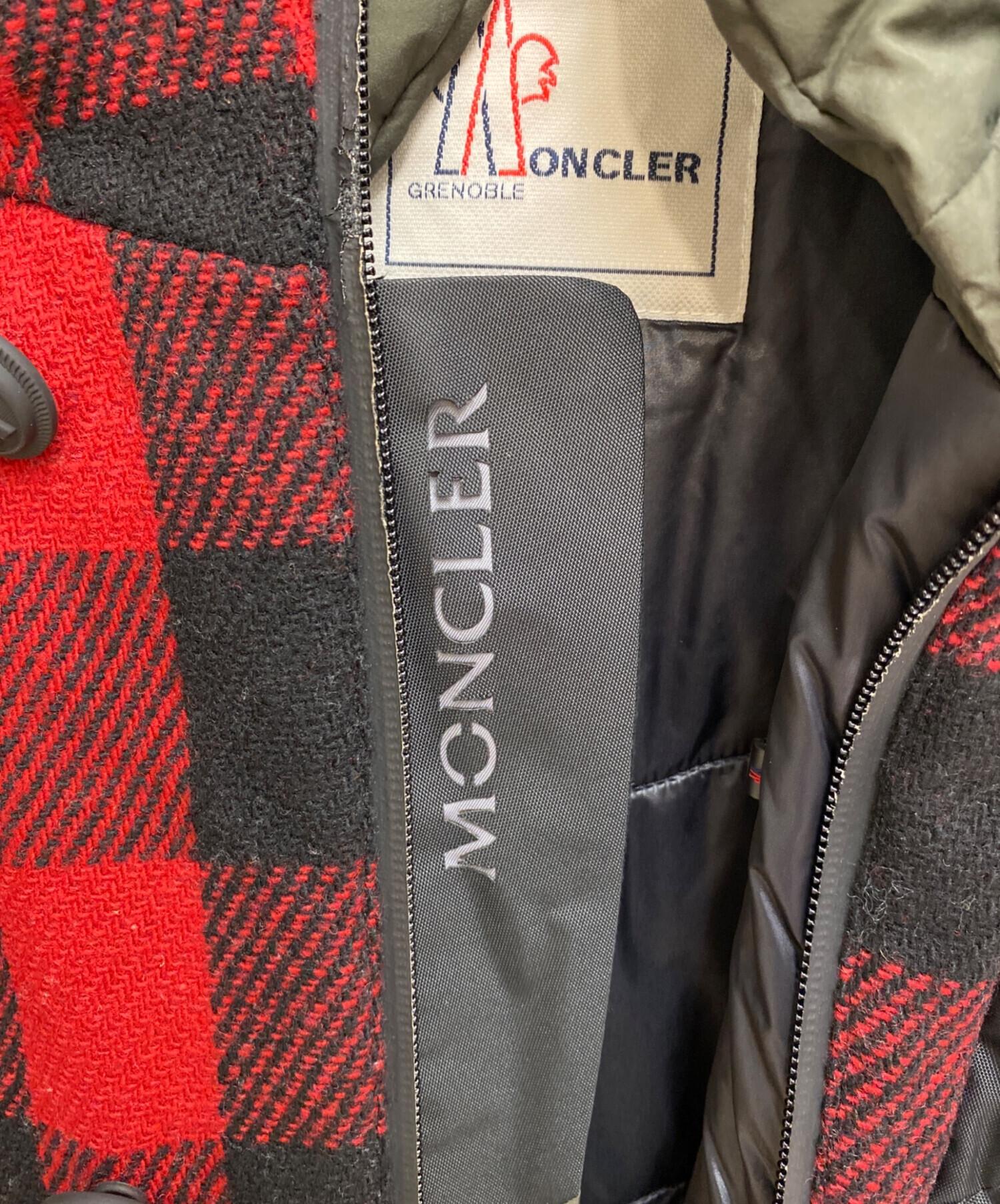 中古・古着通販】MONCLER GRENOBLE (モンクレール グルノーブル) MONTROND/Switchable down  jacket（切り換えダウンジャケット） レッド×カーキ サイズ:3｜ブランド・古着通販 トレファク公式【TREFAC FASHION】スマホサイト